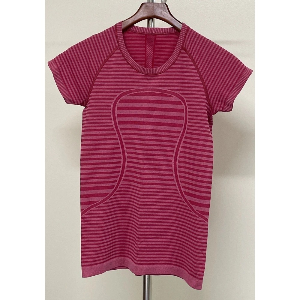 Lululemon Swiftly Tech Shirt Pink Stripe Seamless Tee Athletic Running Women's 8